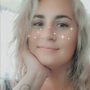 Meet your Posher, Rebecca